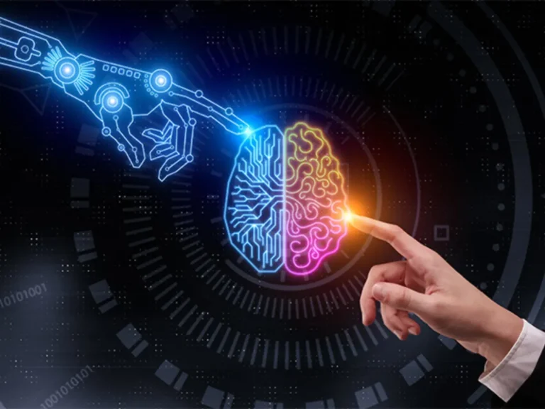 Robotska i ljudska ruka dodiruju mozak – veštačka i emocionalna inteligencija